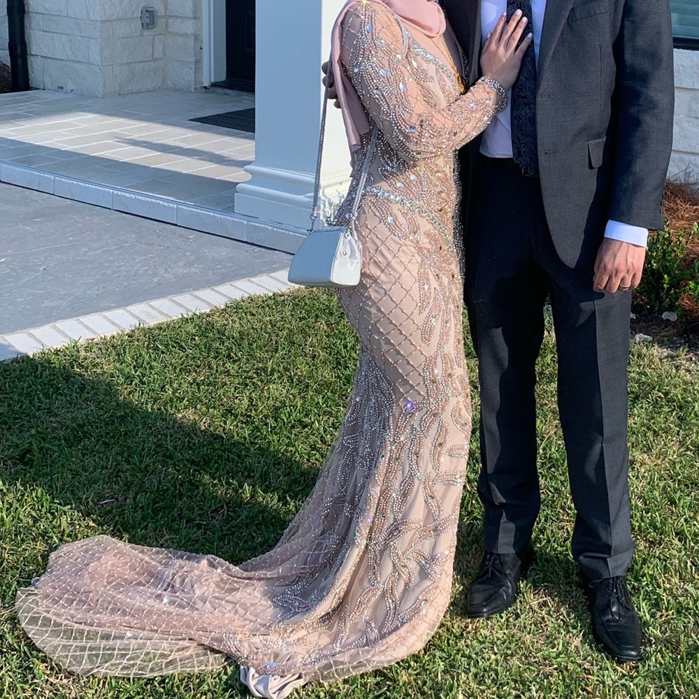 Chic and Holland Nude/Pink gown